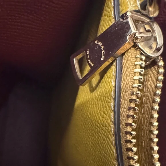 Coach Mollie Tote 25 - Picture 9 of 14